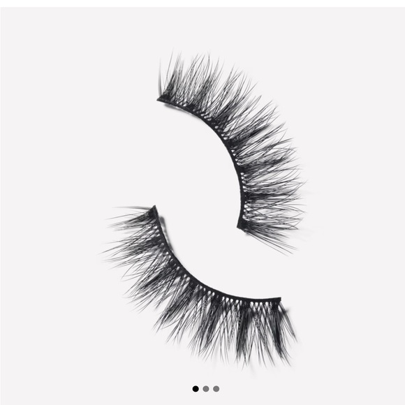 NEW MAC EYE LASHES IN 89 MEGA STAR LASH - Picture 6 of 10